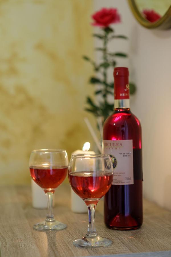 Savvas Apartment Толон Екстериор снимка