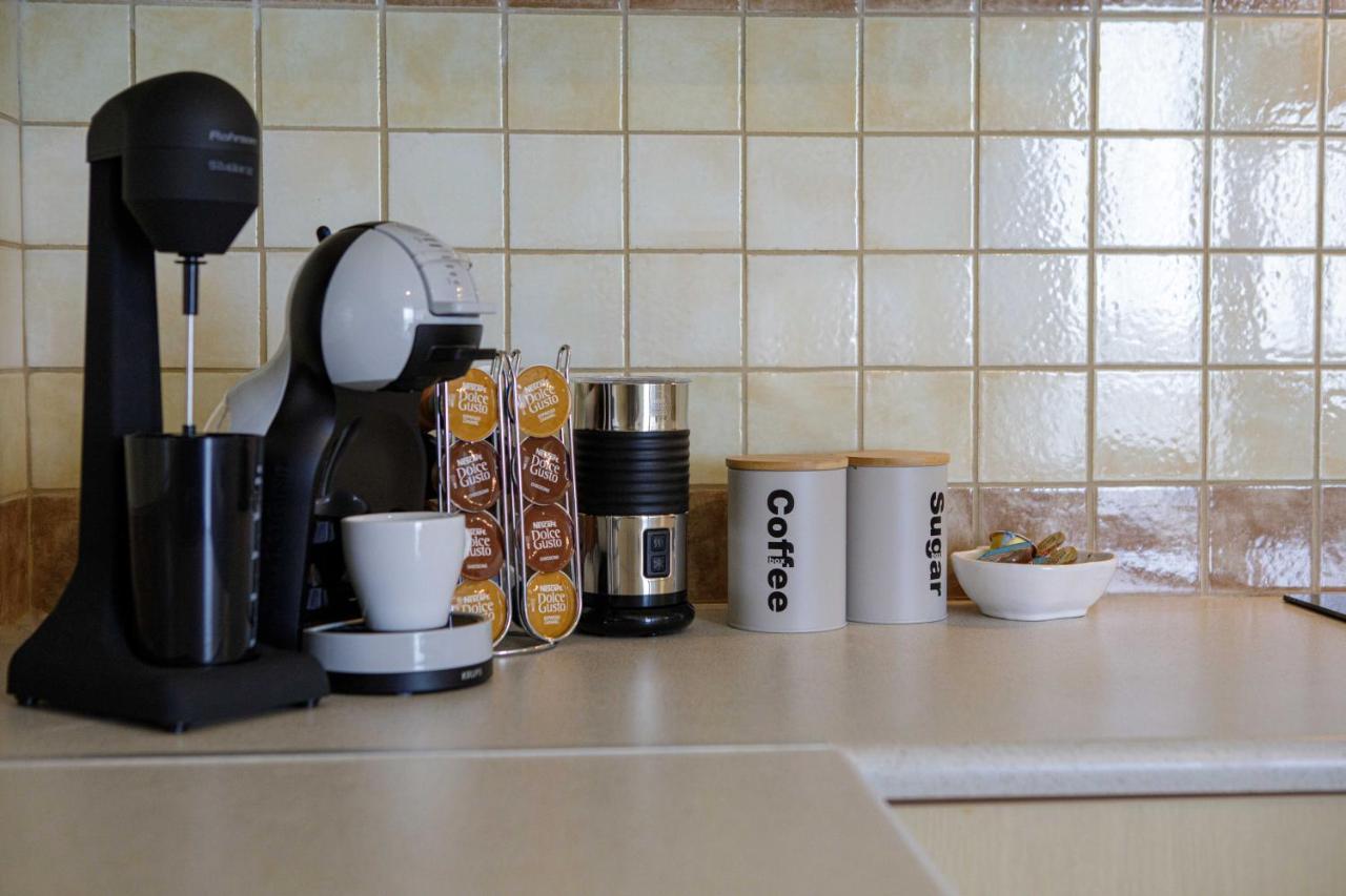 Savvas Apartment Толон Екстериор снимка